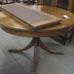 550 8531 DINING TABLE